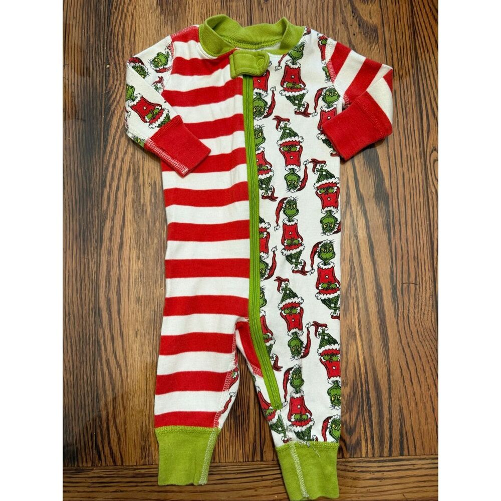 Hanna Andersson Red White Dr. Seuss Grinch 2-Way Zip Sleeper Size 0-3 Months